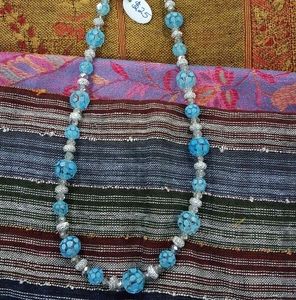 Glass beads necklace